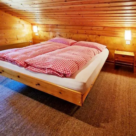 샬레 La Sapiniere *